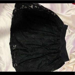 Skater lace skirt